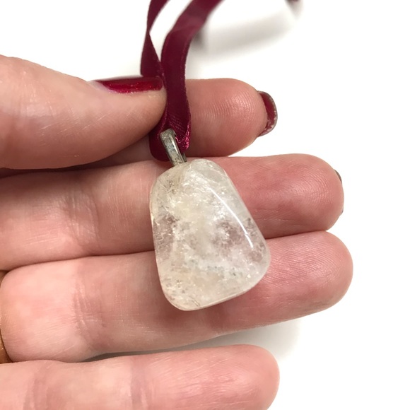 Boho necklace translucent white pendant polished - Picture 5 of 7